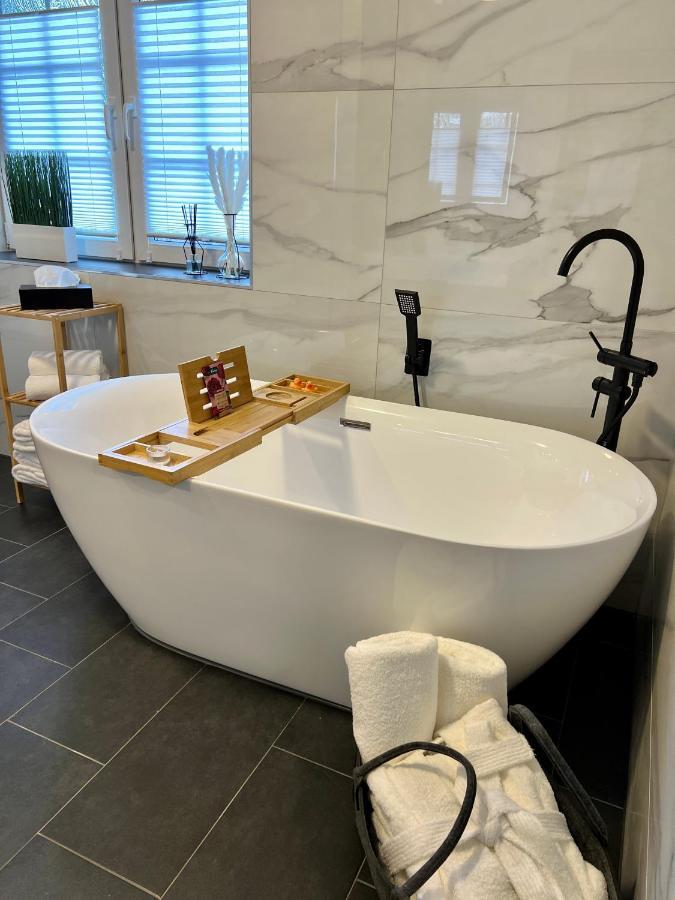 Junipro Luxury Apartments Bosen-Eckelhausen Eksteriør bilde